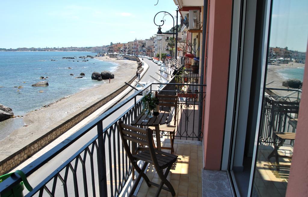 شقة Taorminaxos Wonderful Seaview جيارديني ناكسوس المظهر الخارجي الصورة